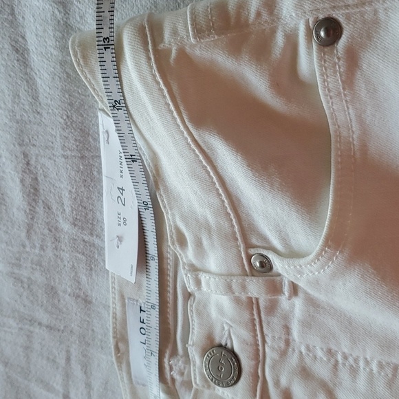 Loft Made and Loved Slim Pockets Skinny Button Seams White Sz. 24/00 - Picture 14 of 16